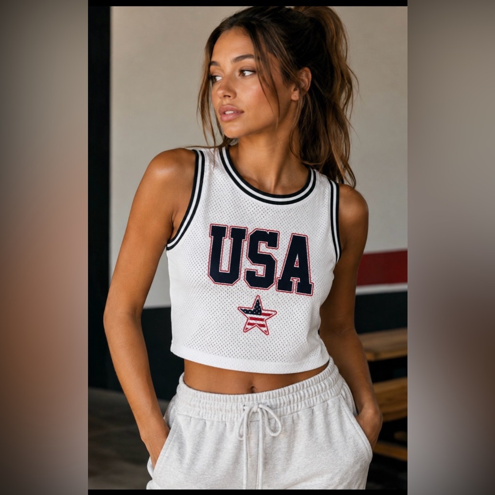 🌼 Women’s White USA Graphic Mesh Tank Top